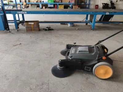 揚子掃地車廠家手推式掃地機(jī)客戶反饋